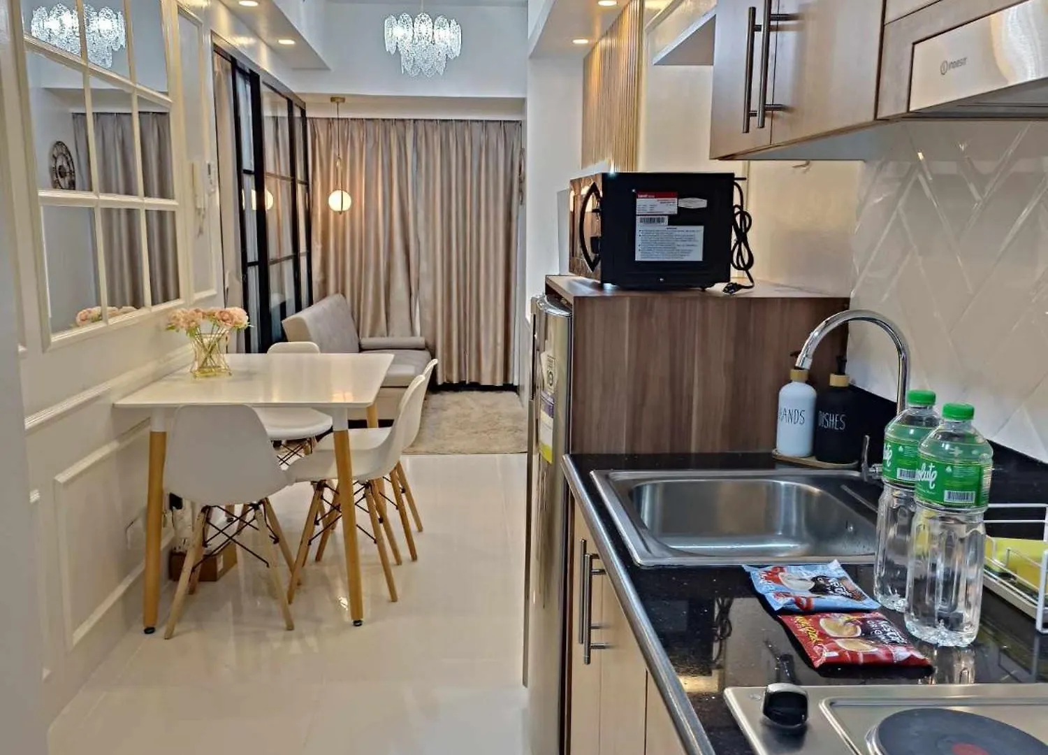 Apartment Lian Louise At Smdc Shore 3 Moa With Parking Manila Philippines